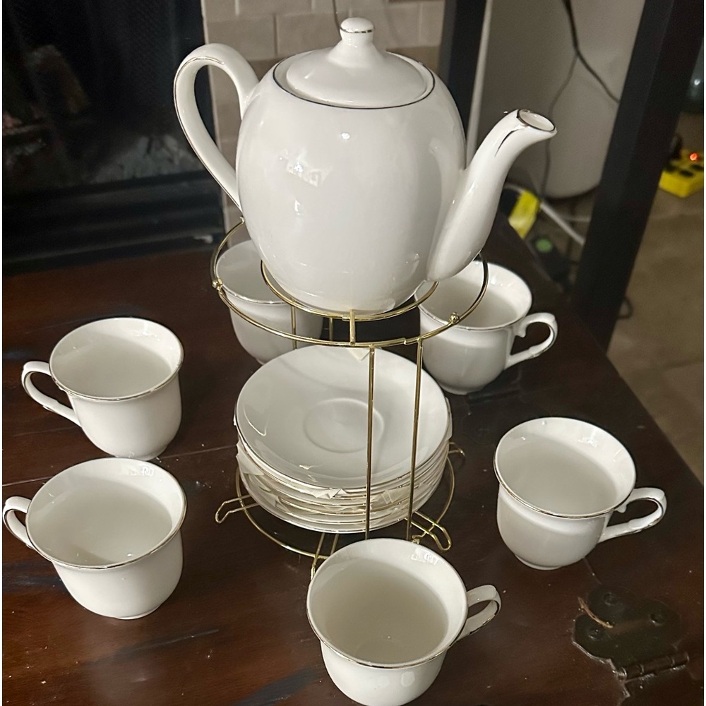 DaGiBayCn 20 Piece European Ceramic Tea Set Bone China Set with Metal Holder